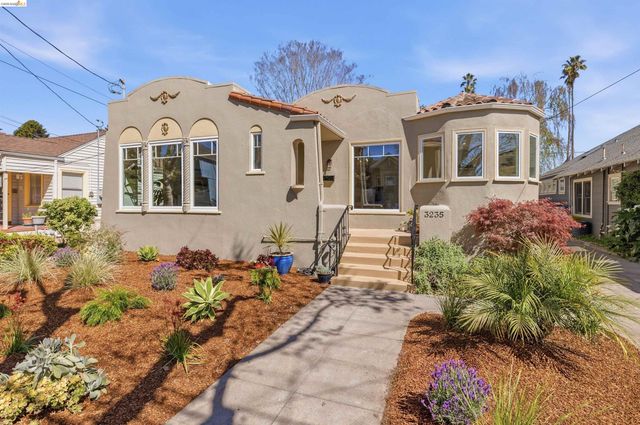 3235 Central Ave, Alameda, CA 94501