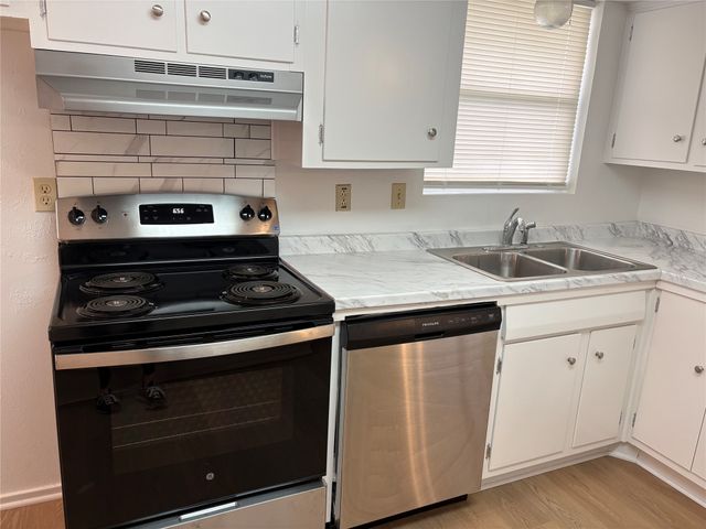 3601 Slade Boulevard, Fort Worth, TX 76116