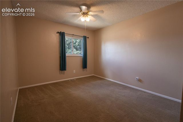 1309 Kingsroyal Boulevard, Pueblo, CO 81005