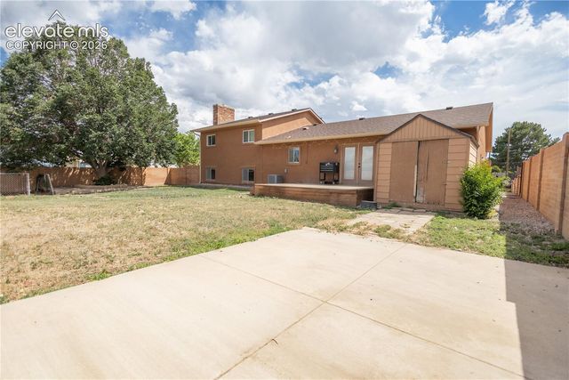 1309 Kingsroyal Boulevard, Pueblo, CO 81005