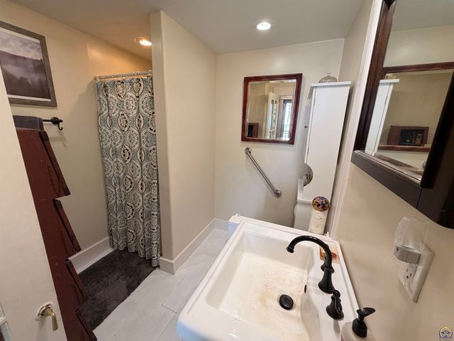 1401 SW 3rd St., Topeka, KS 66606