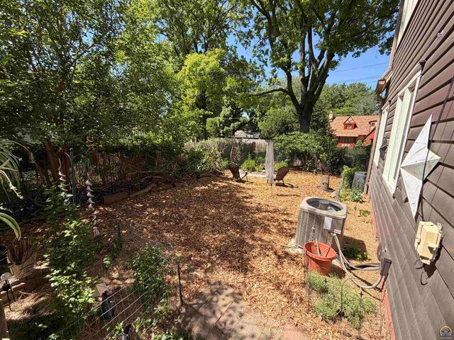 1401 SW 3rd St., Topeka, KS 66606