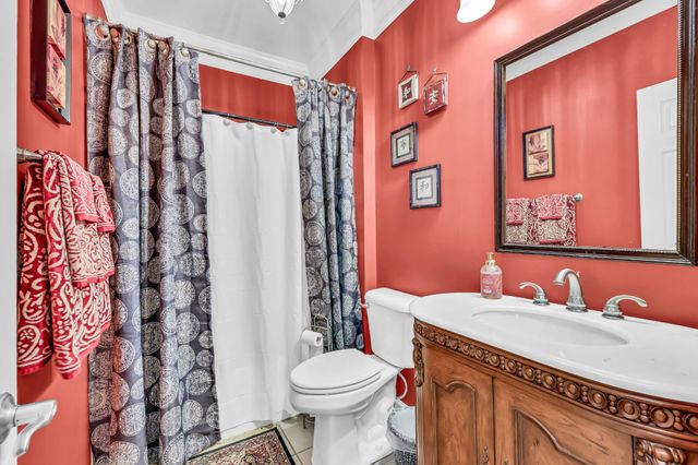 900 McClure Rd, Clarksville, TN 37040