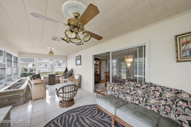 864 Breezy Oaks Drive, Toms River, NJ 08753
