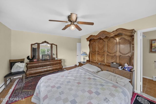 864 Breezy Oaks Drive, Toms River, NJ 08753