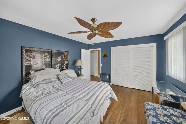 864 Breezy Oaks Drive, Toms River, NJ 08753