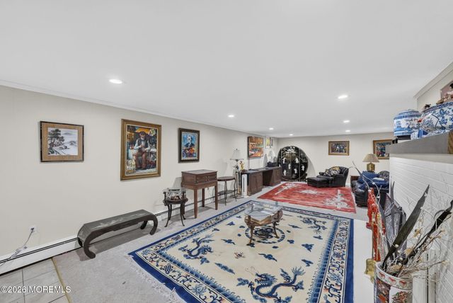 864 Breezy Oaks Drive, Toms River, NJ 08753