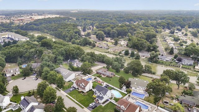 864 Breezy Oaks Drive, Toms River, NJ 08753