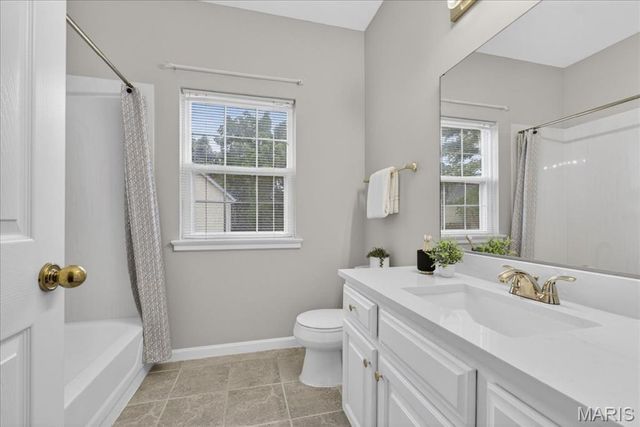 853 Wellesley Place Drive, Chesterfield, MO 63017