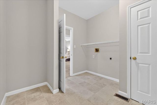 853 Wellesley Place Drive, Chesterfield, MO 63017