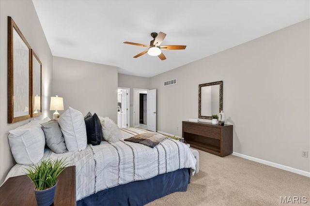 853 Wellesley Place Drive, Chesterfield, MO 63017