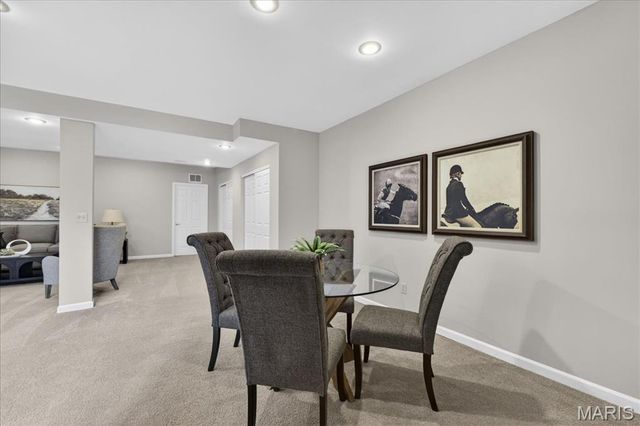 853 Wellesley Place Drive, Chesterfield, MO 63017
