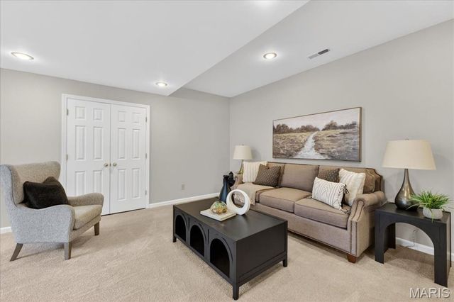 853 Wellesley Place Drive, Chesterfield, MO 63017