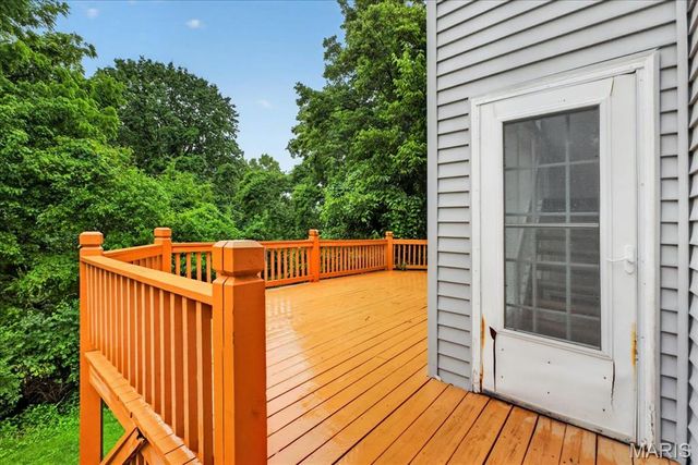853 Wellesley Place Drive, Chesterfield, MO 63017