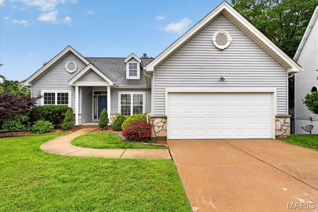 853 Wellesley Place Drive, Chesterfield, MO 63017