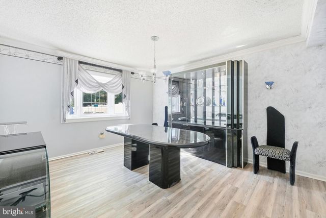 1265 BARCLAY CRES, Yardley, PA 19067