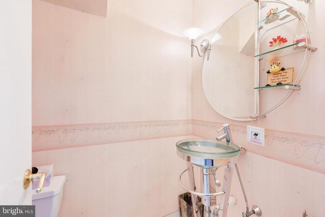 1265 BARCLAY CRES, Yardley, PA 19067