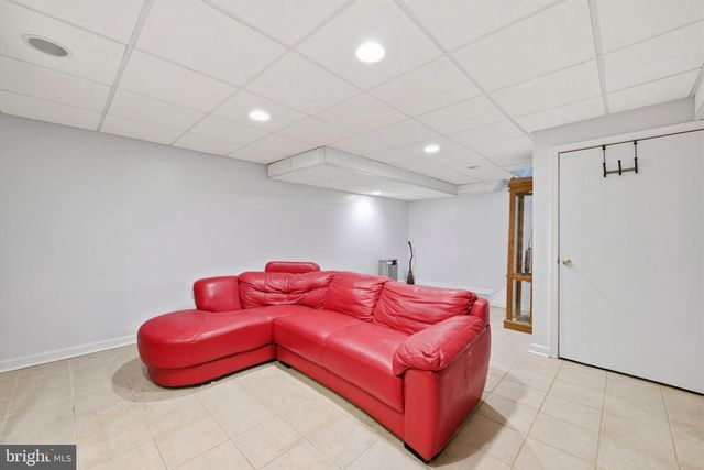 1265 BARCLAY CRES, Yardley, PA 19067