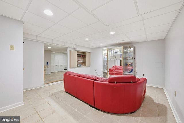 1265 BARCLAY CRES, Yardley, PA 19067