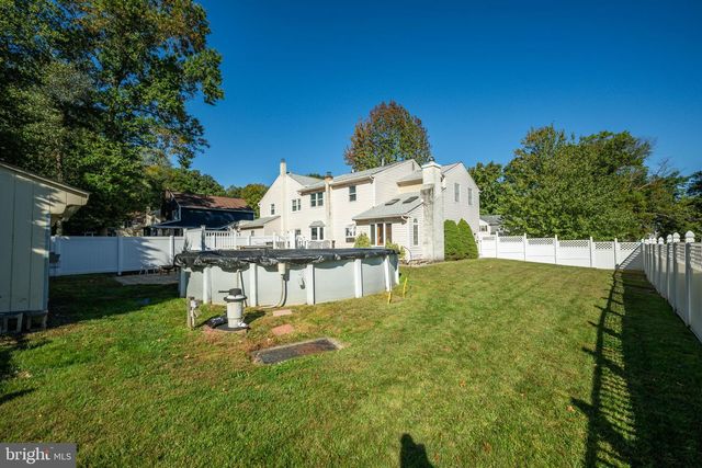 1265 BARCLAY CRES, Yardley, PA 19067