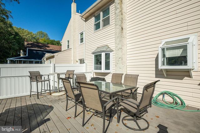 1265 BARCLAY CRES, Yardley, PA 19067