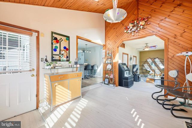 1265 BARCLAY CRES, Yardley, PA 19067