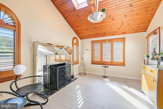 1265 BARCLAY CRES, Yardley, PA 19067