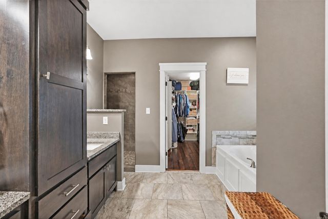 225 Vintage Cove, Conway, AR 72034