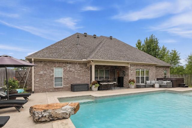 225 Vintage Cove, Conway, AR 72034