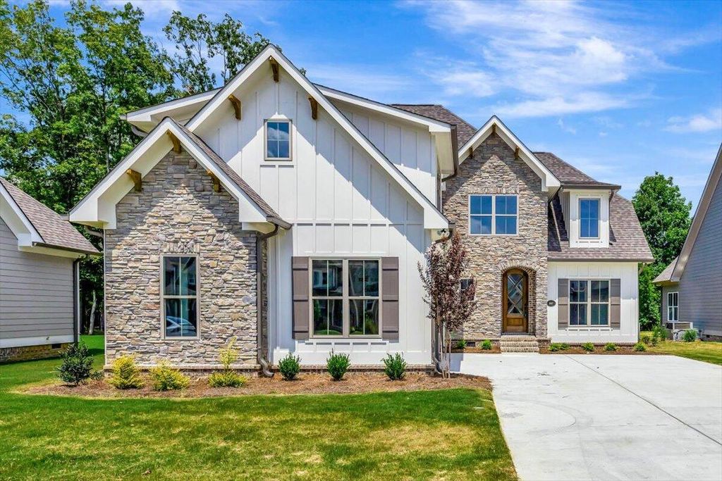 8857 Grey Reed Drive 10, Ooltewah, TN 37363