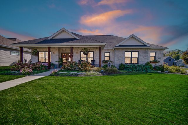 11435 Mcintosh Lane, Schererville, IN 46375