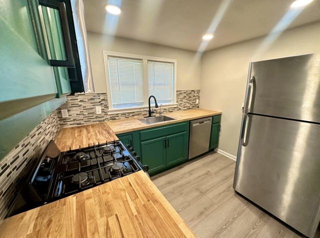 1841 Heath Avenue, Madison, WI 53704