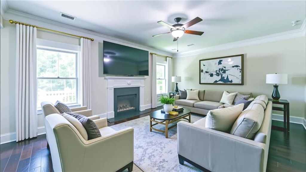 Image 8 of property listing at 5325 Winding Lakes Drive, Cumming, GA 30028