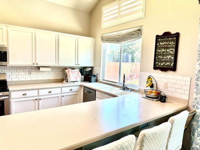 10421 Almanor Cir, Stockton, CA 95219