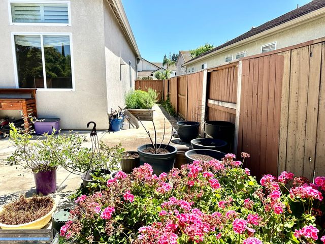 10421 Almanor Cir, Stockton, CA 95219