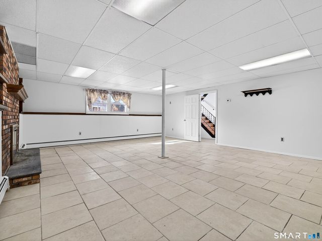 8 Lapstrake Court, Groton, CT 06355