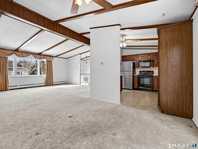 8 Lapstrake Court, Groton, CT 06355