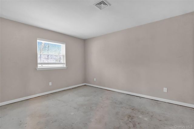 2 7th Street, Center Moriches, NY 11934