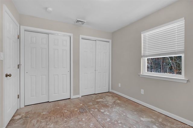 2 7th Street, Center Moriches, NY 11934