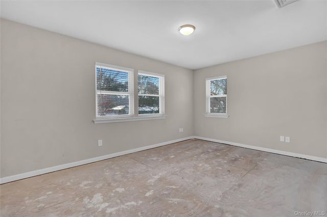 2 7th Street, Center Moriches, NY 11934