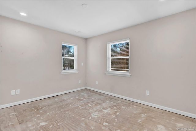 2 7th Street, Center Moriches, NY 11934