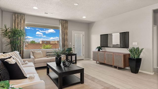 1501 Brillo del Cielo Street NW, Los Lunas, NM 87031