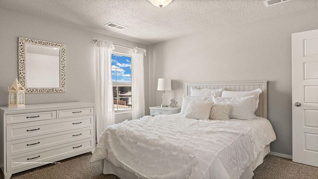 1501 Brillo del Cielo Street NW, Los Lunas, NM 87031