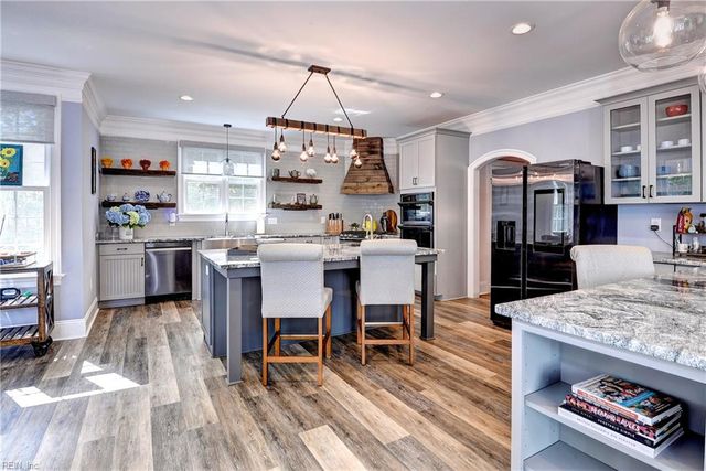 100 W Links, Williamsburg, VA 23188