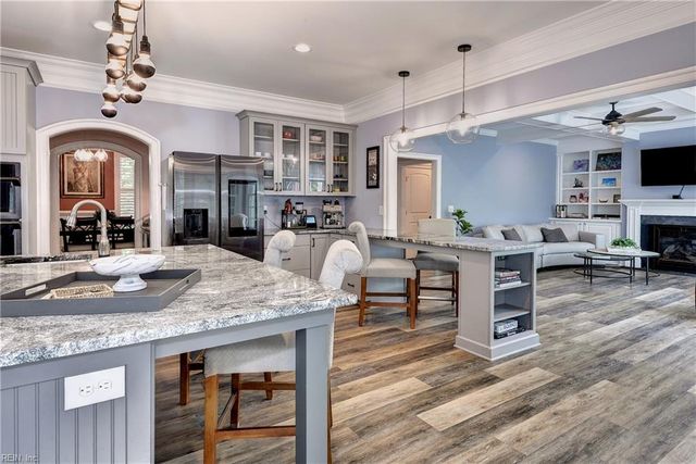 100 W Links, Williamsburg, VA 23188