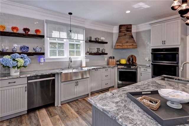 100 W Links, Williamsburg, VA 23188