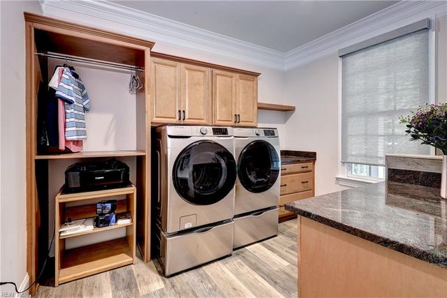 100 W Links, Williamsburg, VA 23188