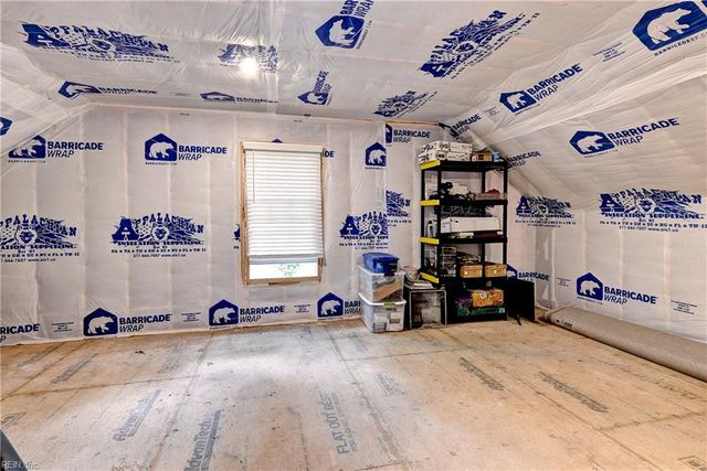 100 W Links, Williamsburg, VA 23188
