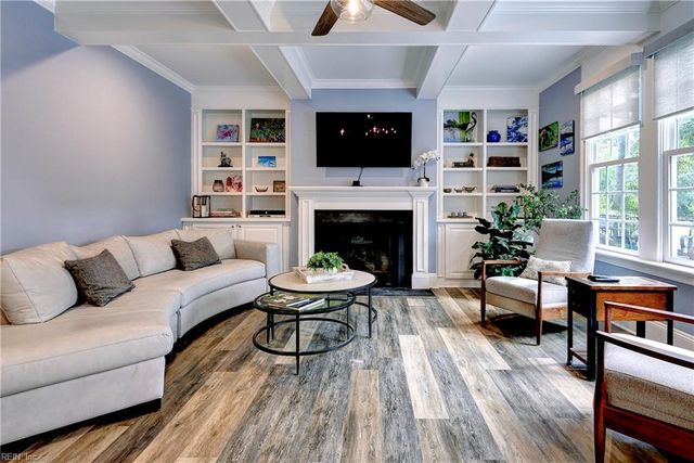 100 W Links, Williamsburg, VA 23188
