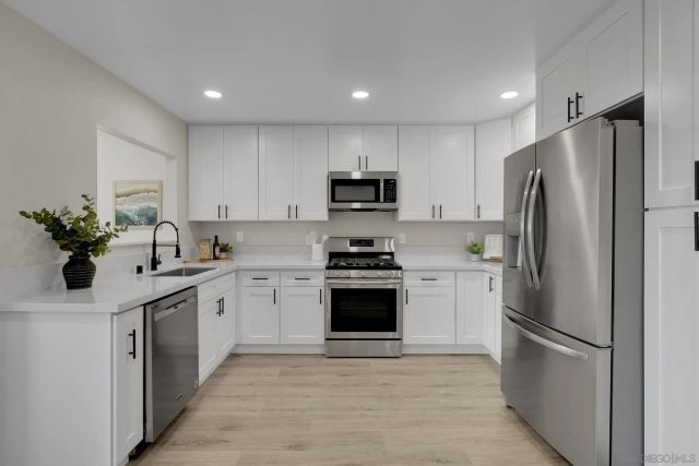 13322 Via Mark, Poway, CA 92064